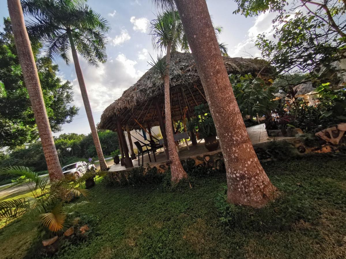 Hotel Doralba Inn Chichen Ngoại thất bức ảnh