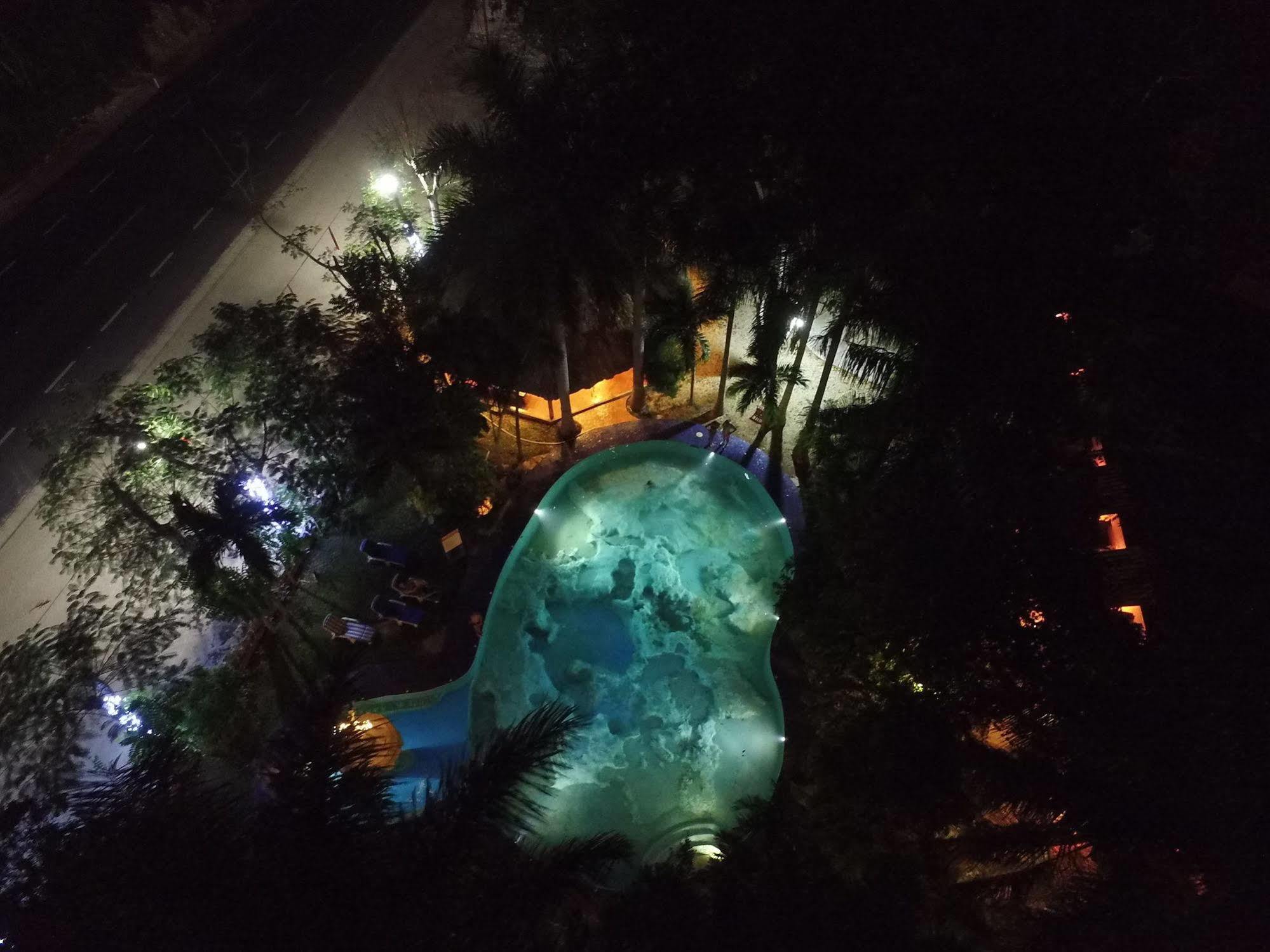 Hotel Doralba Inn Chichen Ngoại thất bức ảnh